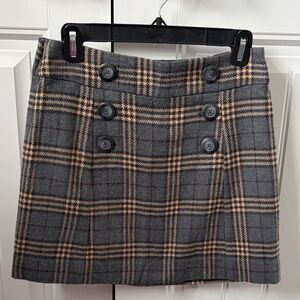 GAP Gray and Tan Plaid Mini Skirt (size 2)